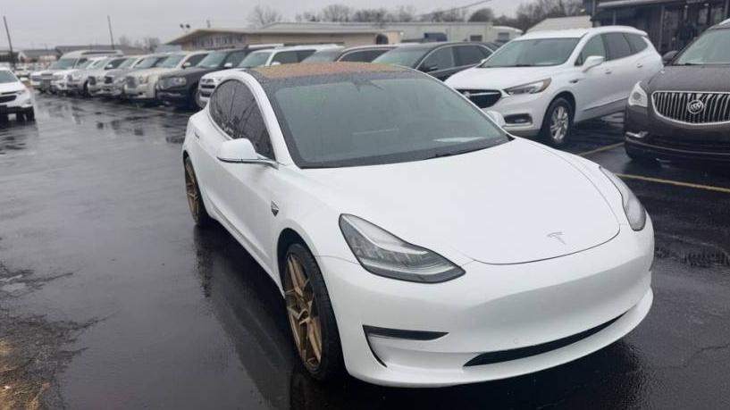 TESLA MODEL 3 2018 5YJ3E1EA6JF030967 image